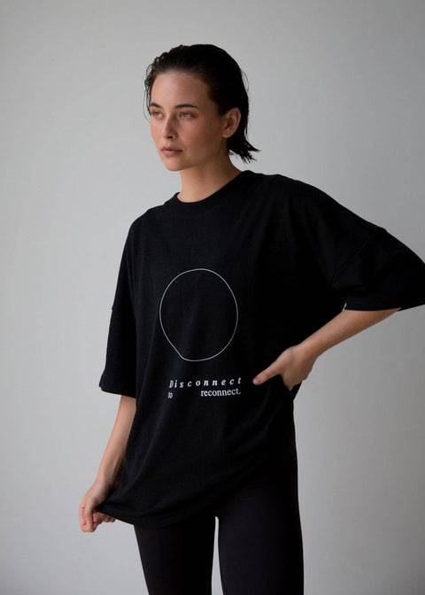 Disconnect to Reconnect  Full Circle T-Shirt- Onyx Black: M